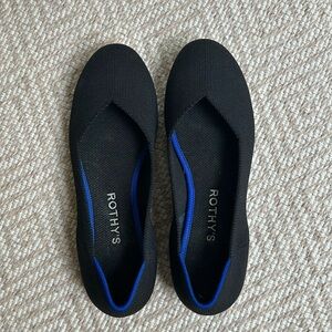 Rothy’s The Flat classic shoe in black, size 6.5